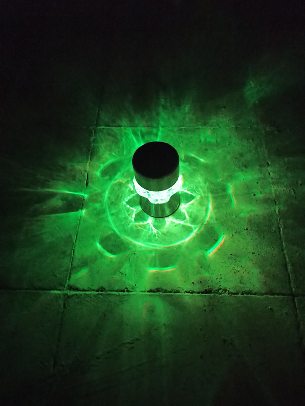 چراغ باغچه ای خورشیدی مدل چاقویی رنگی